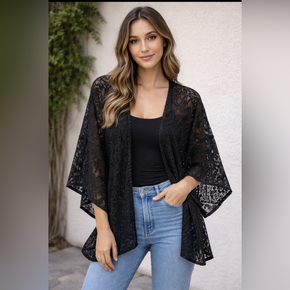 Hollister Black Lace Open-Front Kimono